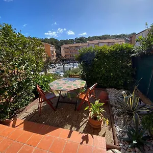  Appartement Charmant Studio Costebelle Proche Gare, Terrasse Et Parking Gratuit France